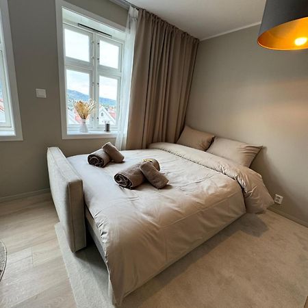 Leilighet I Bergens Vakreste Gate - Nydelig Utsikt Over Innseilingen Til Bergen! 外观 照片